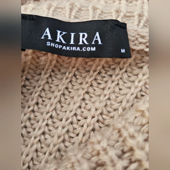 Knitted sweater by Akira long tunic style size medium - Picture 3 of 4